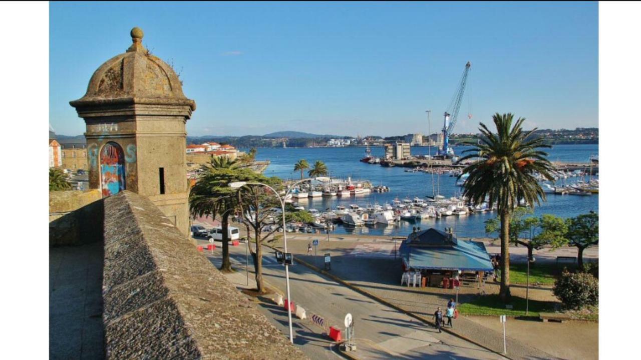 Apartamento Turistico En Pleno Centro De Ferrol Apartment Bagian luar foto